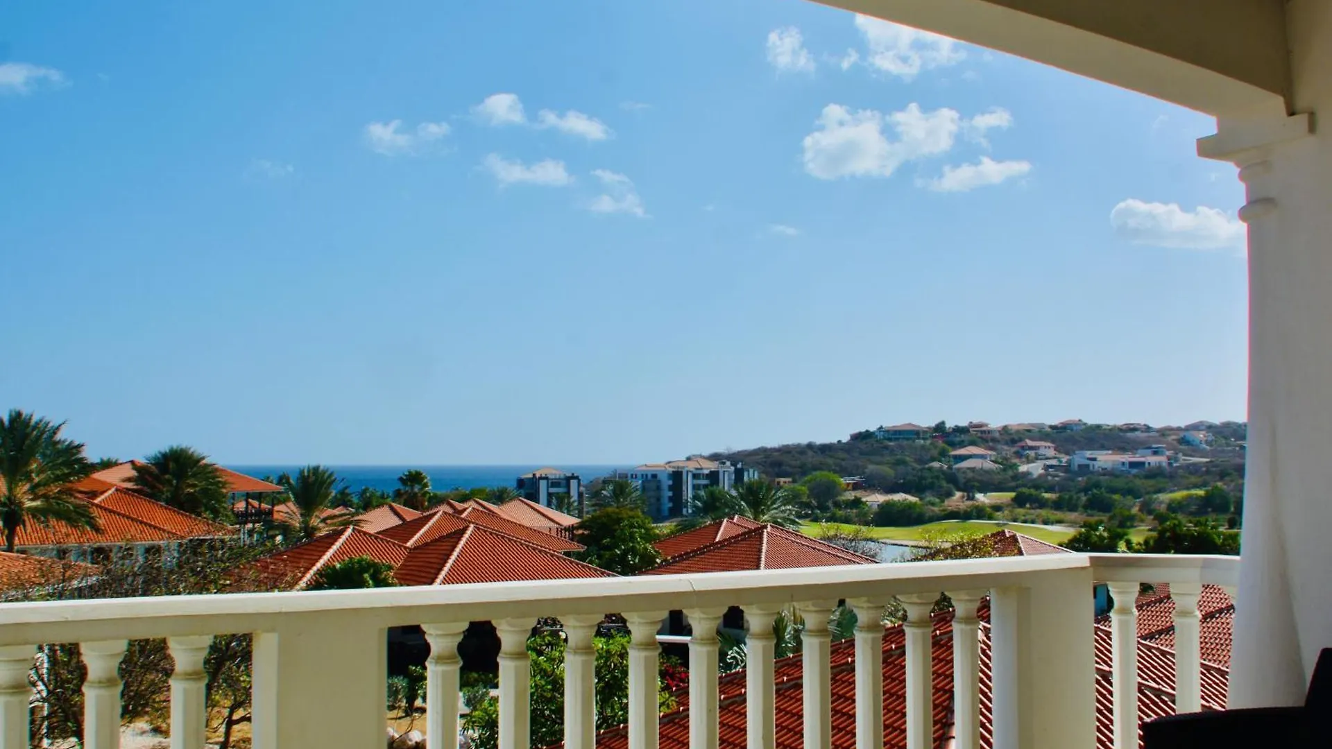 Blue Bay Beach Villas 0*, Blue Bay