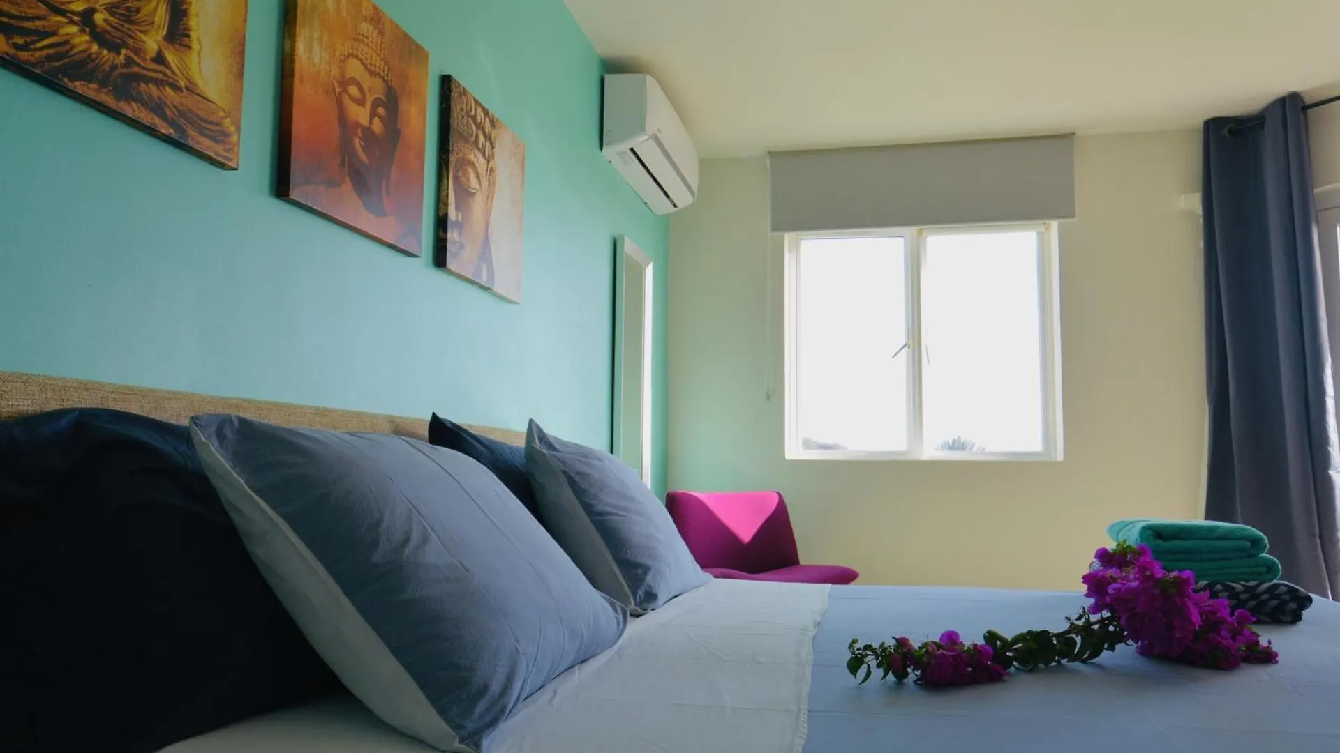 Blue Bay Beach Villas & Apartments בלו ביי